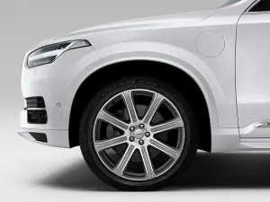 Volvo XC90 T8 ibrida plug-in