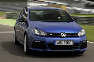 VW Golf R - 8