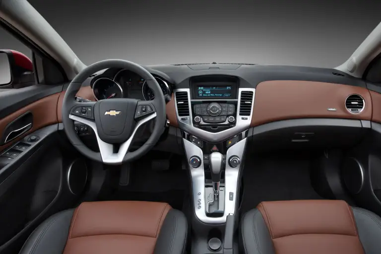 Ward\'s Auto - I migliori interni del 2011 - 3
