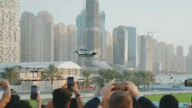 Xpeng X2 a Dubai - Foto - 9