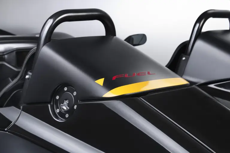 Zenos E10 R - 13