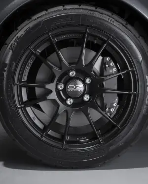 Zenos E10 R - 17