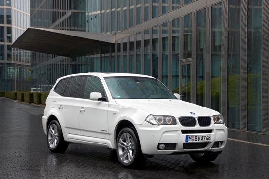 Nuova BMW X3 xDrive 18d: l’ agilità piacevole da guidare