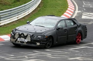 Jaguar XJ Prototipo spiata al Nurburgring