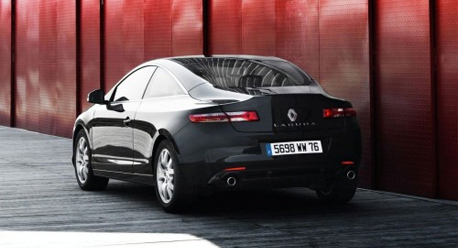 Annunciata la nuova Renault Laguna Coupè Black Edition