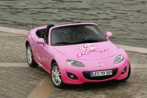 Mazda MX-5 i suoi 20 anni in rosa al Rally delle Principesse