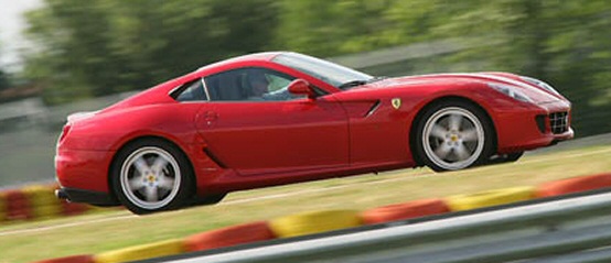 Michael Schumacher in pista a Fiorano con la Ferrari 599 GTB in allestimento HGTE