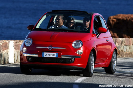 Arriva la Fiat 500 decappottabile