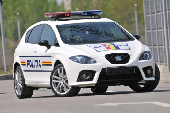 La polizia rumena arruola la Seat Leon Cupra