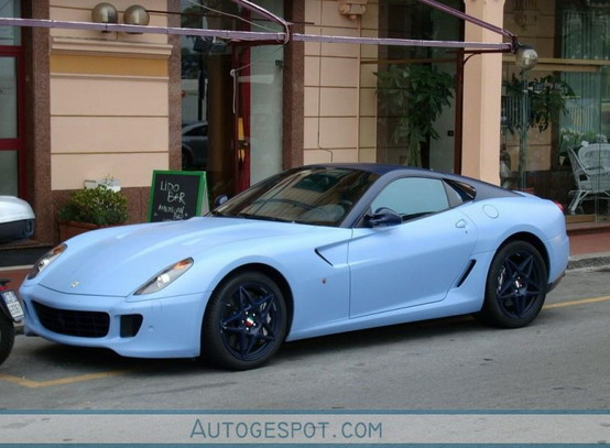 Sguardo esclusivo alla Ferrari 599 GTB Fiorano di Lapo Elkann