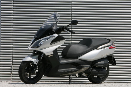 Kymco, nuovi DOWNTOWN 125i-300i