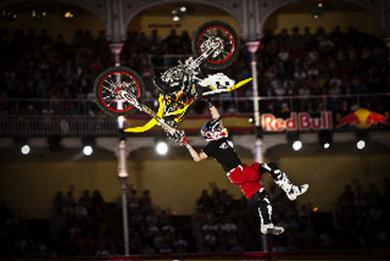 Dani Torres vince la tappa spagnola del Red Bull X-Fighters World Tour 209