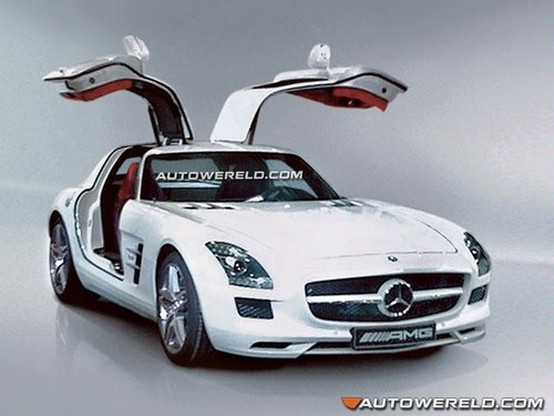 Trapelata immagine della Mercedes-Benz SLS AMG Gullwing