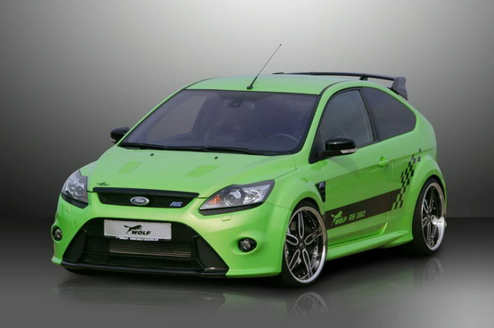 Wolf Racing pompa la Ford Focus RS