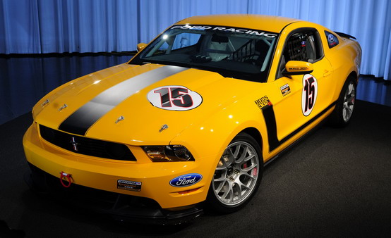 Nuova Ford Mustang BOSS 302R, la rinascita di un mito della strada