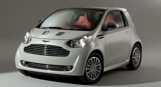 L’Aston Martin Cygnet approda sul video