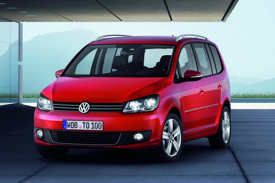 Volkswagen Touran 2011: arriva il secondo facelift per la sette posti tedesca