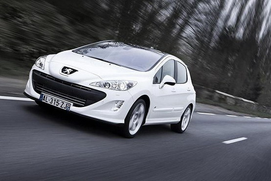Peugeot 308 GTI lanciata ufficialmente sul mercato francese
