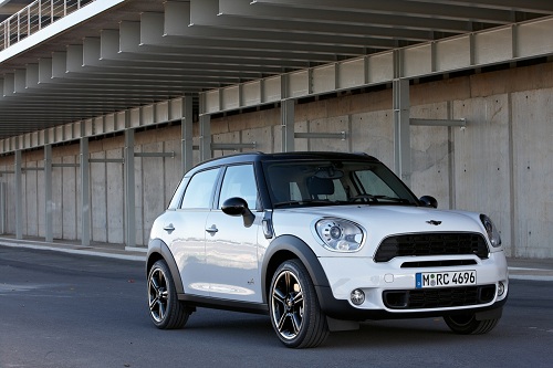 MINI Countryman: il piccolo SUV britannico potrebbe diventare sette posti?