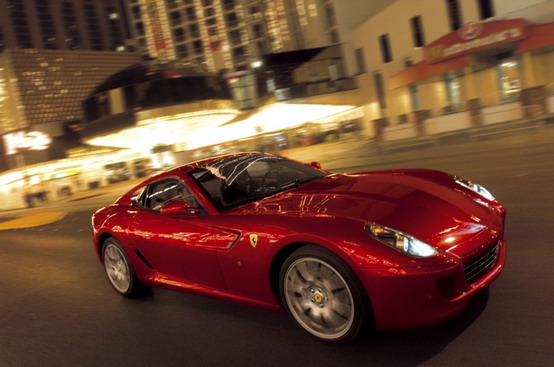 Ferrari lancerà un modello nuovo all’anno