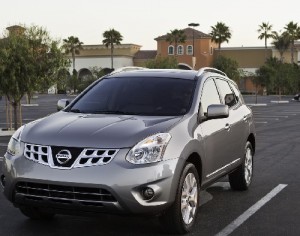 Nissan Rogue 2011, restyling leggero per il SUV americano