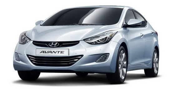 Hyundai Elantra, dalla Corea uno strano video di competizione di parcheggio