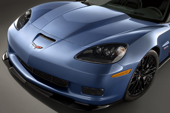 GM nega la possibilità di vedere una versione a motore centrale della Corvette