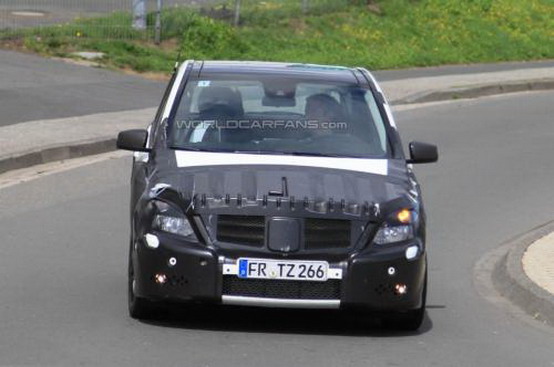 Mercedes Classe B 2012, emergono nuove indiscrezioni sulle varianti