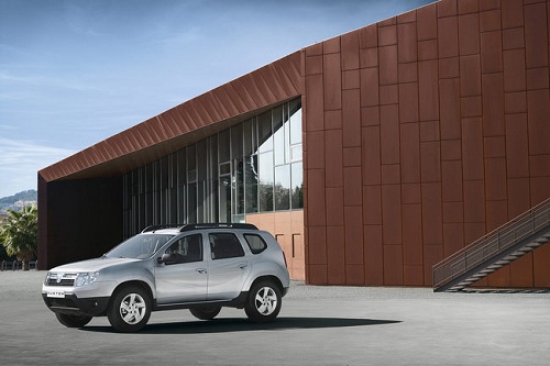 Dacia Duster, cambio automatico e motori Euro 5 per il SUV