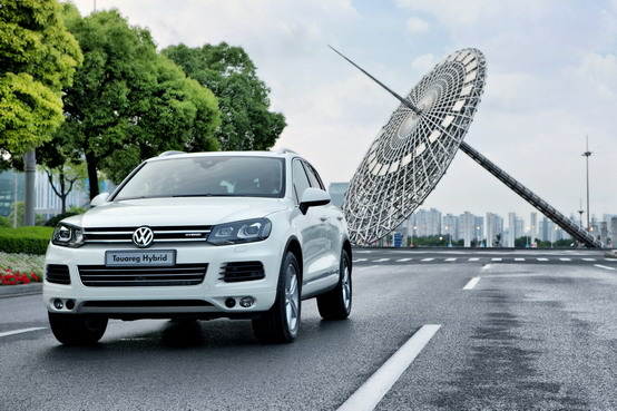 Volkswagen Touareg, presentato il pacchetto ufficiale R-Line