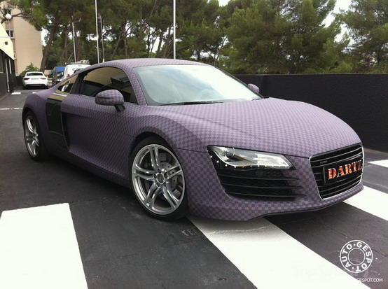 Audi R8 Purple Chess Board Edition, quattro cerchi eccentrici