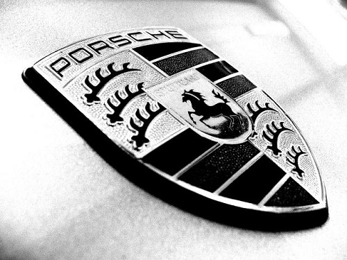 Porsche conferma lo sviluppo di propulsori benzina quattro cilindri