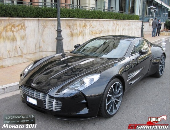 Aston Martin One-77, il primo esemplare è stato consegnato a Montecarlo