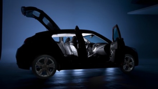 Hyundai Veloster, rilasciata un’immagine di anteprima con video per Detroit 2011