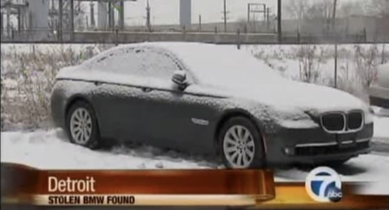 Salone di Detroit 2011: la polizia recupera la Bmw 750i xDrive che era stata rubata
