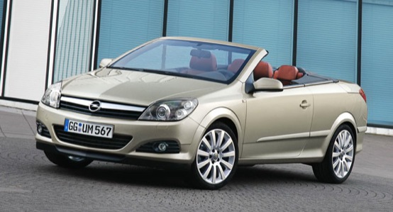 Opel Astra verrà usata come base per una nuova convertibile nel 2013