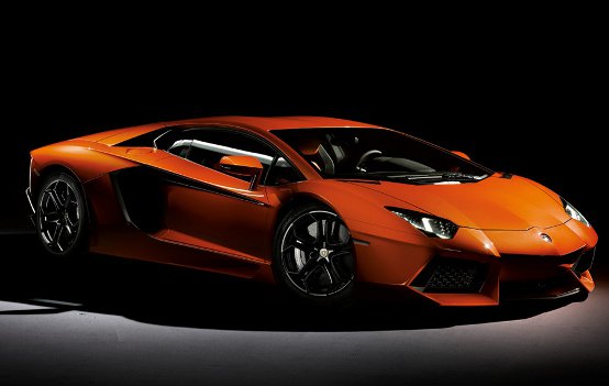 Lamborghini Aventador LP 700-4