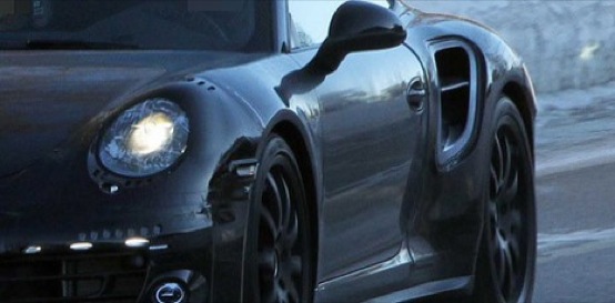 Posche 911 Turbo 2012, la prima immagine della versione più eccitante di tutte