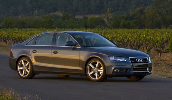 Audi A4, arrivano le nuove versioni Ambient Plus e Advanced Plus