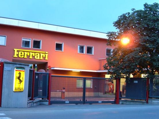 Gli italiani vogliono lavorare alla Ferrari