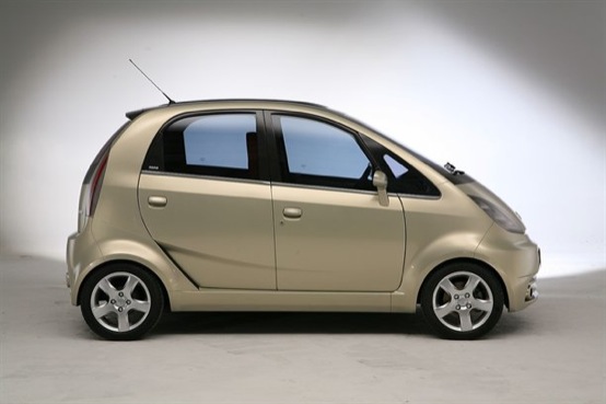 Tata Nano, raddoppiata la produzione dell’auto più economica del mondo