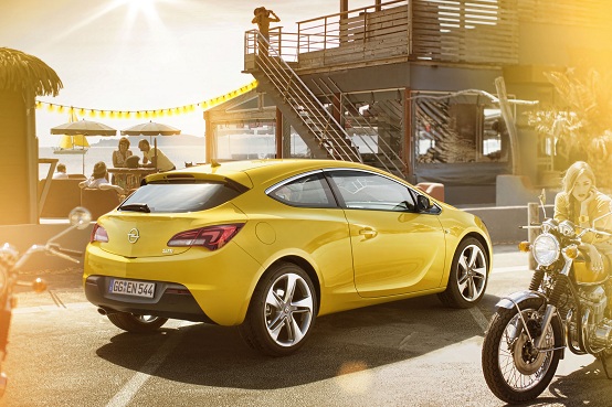 Nuova Opel Astra GTC, il listino prezzi ufficiale italiano