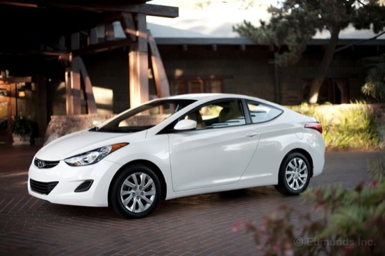 Hyundai Elantra debutterà al prossimo Salone di Los Angeles
