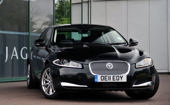 Nuova Jaguar XF: La Jaguar con motore diesel che consuma poco