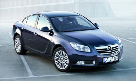 Opel Insignia Model Year 2012, prime informazioni (1/2)
