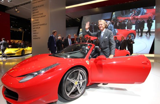 Ferrari 458 Spyder, video della cabriolet di Francoforte 2011