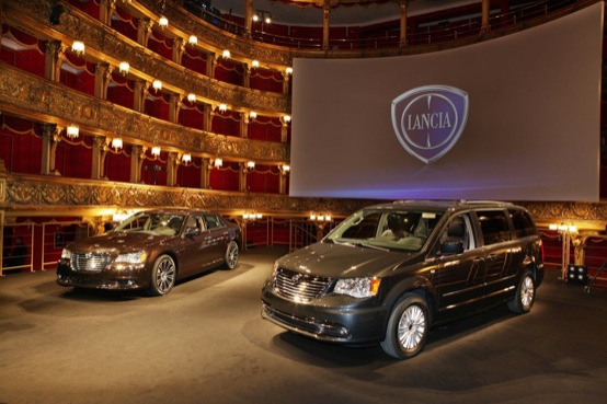 Lancia Thema e Voyager: questo weekend, 5 e 6 novembre, speciale porte aperte