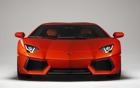 Lamborghini Aventador LP 700-4 ha debuttato ufficialmente in Giappone