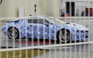 BMW i8, foto spia dell’ecologica supercar bavarese