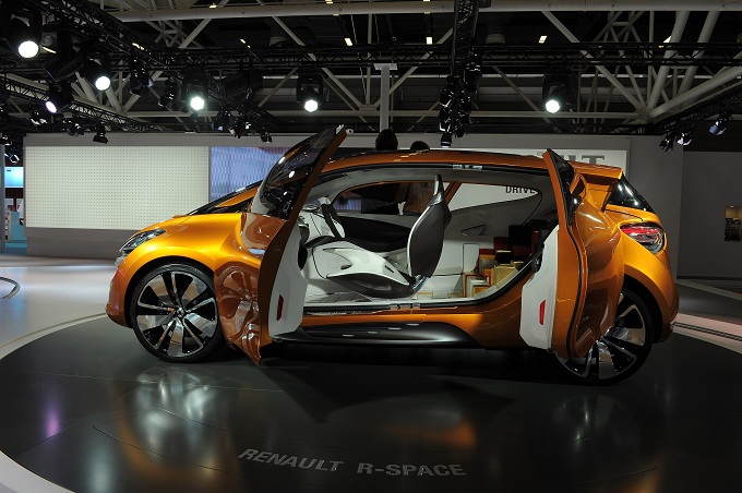 Renault R-Space Concept al Motor Show 2011 di Bologna